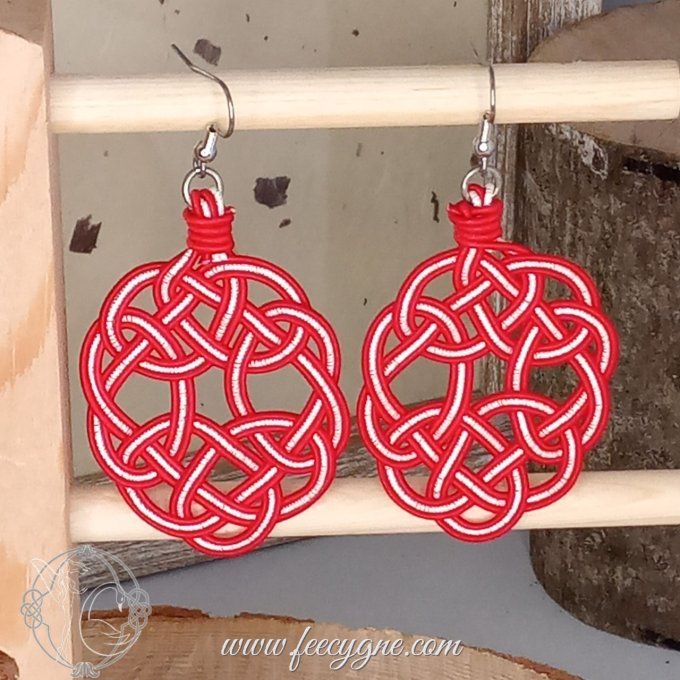 Boucles d'oreilles Mizuhiki à noeud Kesa