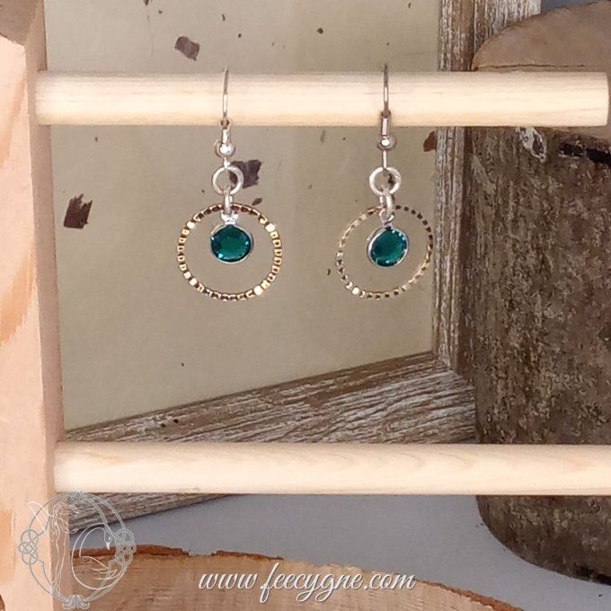 Boucles d'oreilles ornées d'un cristal Swarovski