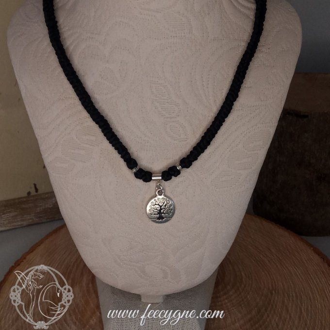 Collier noeud serpent et pendentif arbre de vie