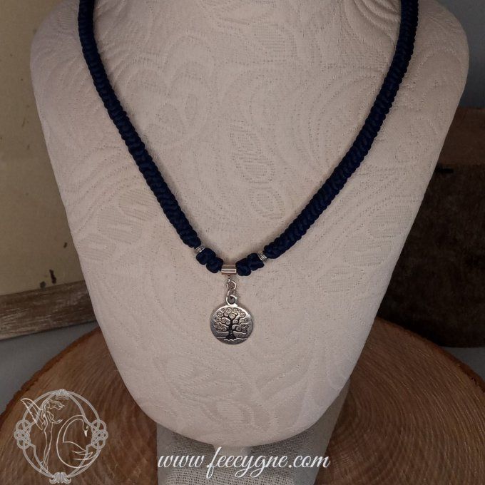 Collier noeud serpent et pendentif arbre de vie